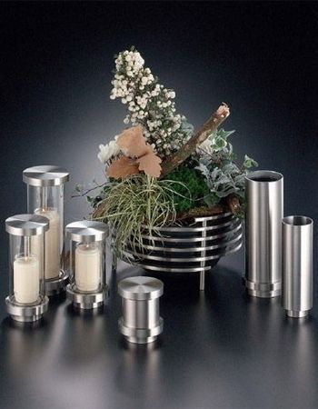 Grabschmuck in Form einer Garnitur - Kochdumper Steinwiesen