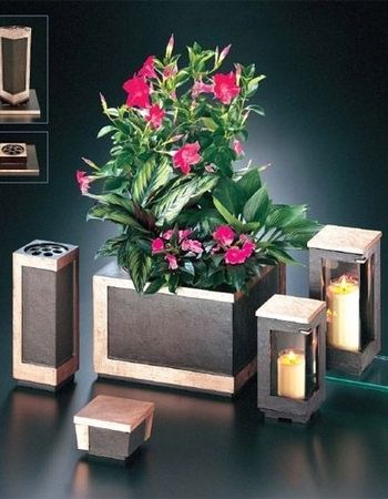 Grabschmuck in Form einer Garnitur - Kochdumper Steinwiesen